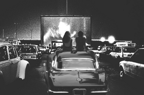 movie theather_drive in